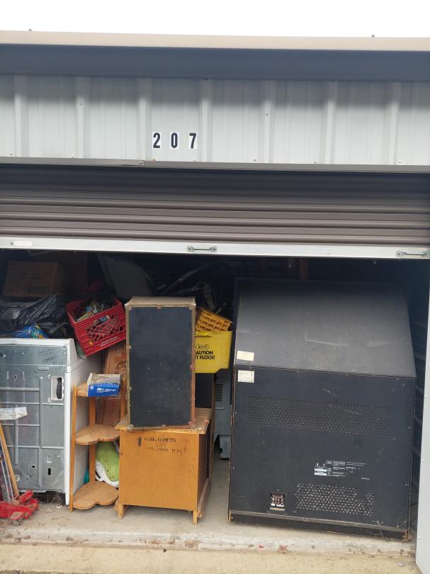 Storage Unit Auction in Clarksville , TN at Cherry Station SelfStorage